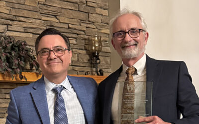 James Tilton presented with Ogunnaike Award for Excellence in Teaching
